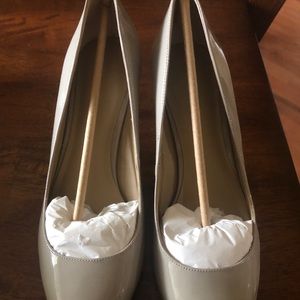 Ann Taylor pumps.  Light grey